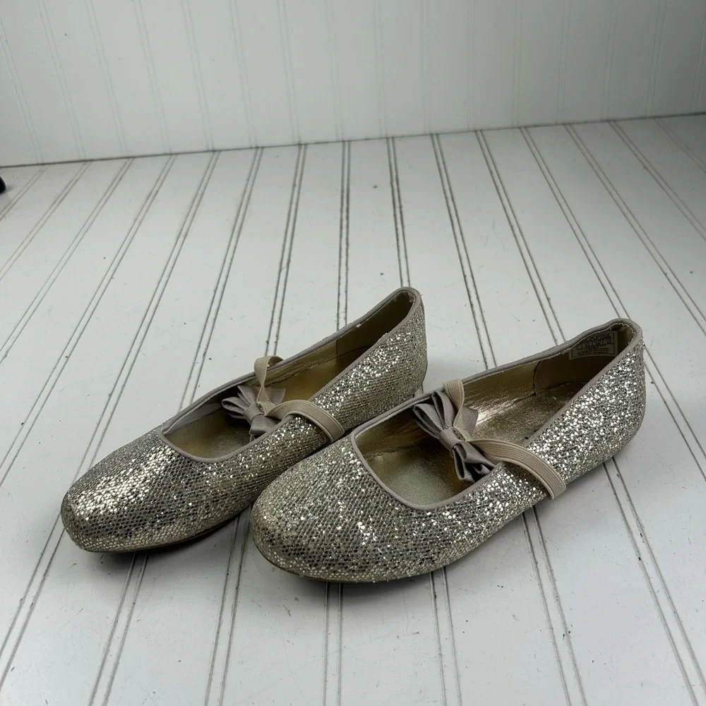 Michael Kors Rove Day Slip-On Gold Metallic Girl’s Dress Shoes Size 3